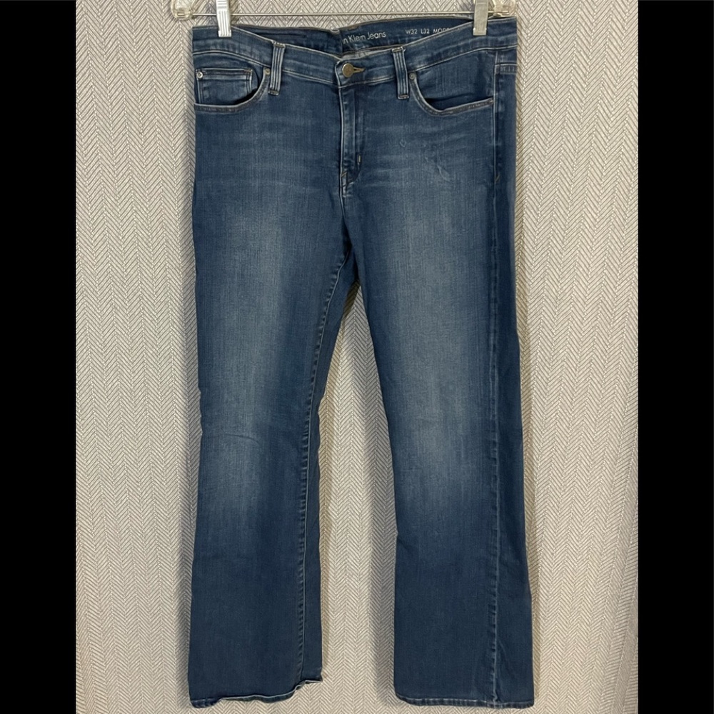 Calvin Klein modern boot cut woman’s jeans W 32 L 32